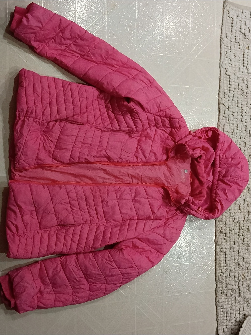 Womens Hooded Puffer Jacket - Hot Pink